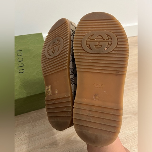 Gucci Slides - Picture 7 of 7